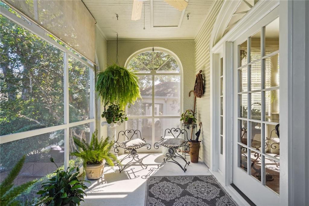 6118 LOUISVILLE Street