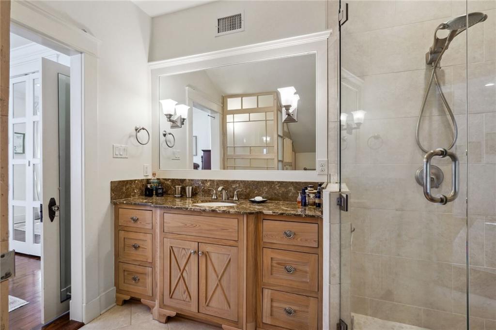 6118 LOUISVILLE Street