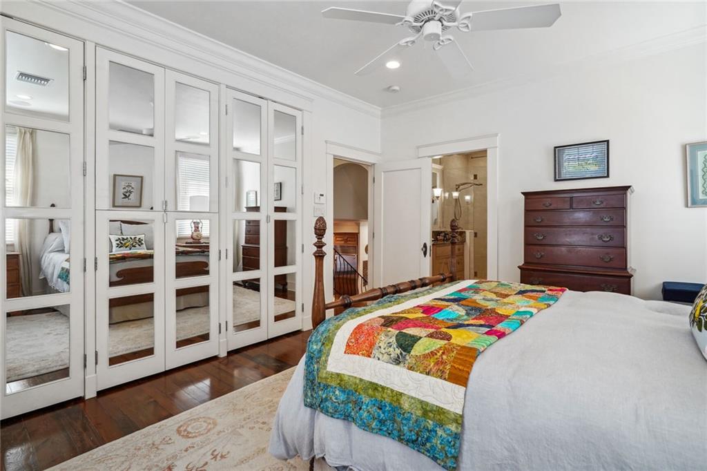 6118 LOUISVILLE Street