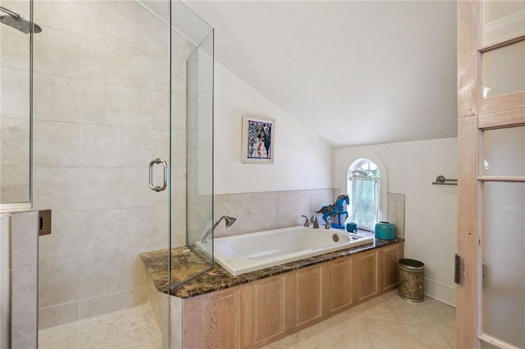 6118 LOUISVILLE Street