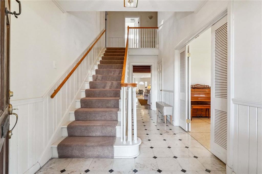 1400 AVIATORS Street