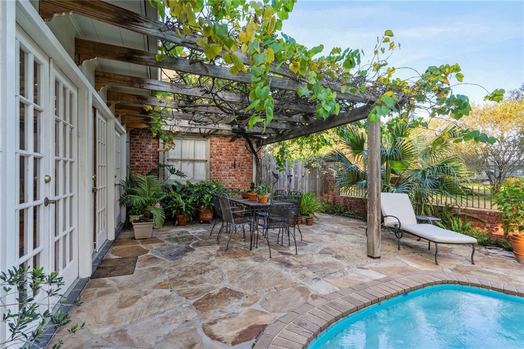 1400 AVIATORS Street