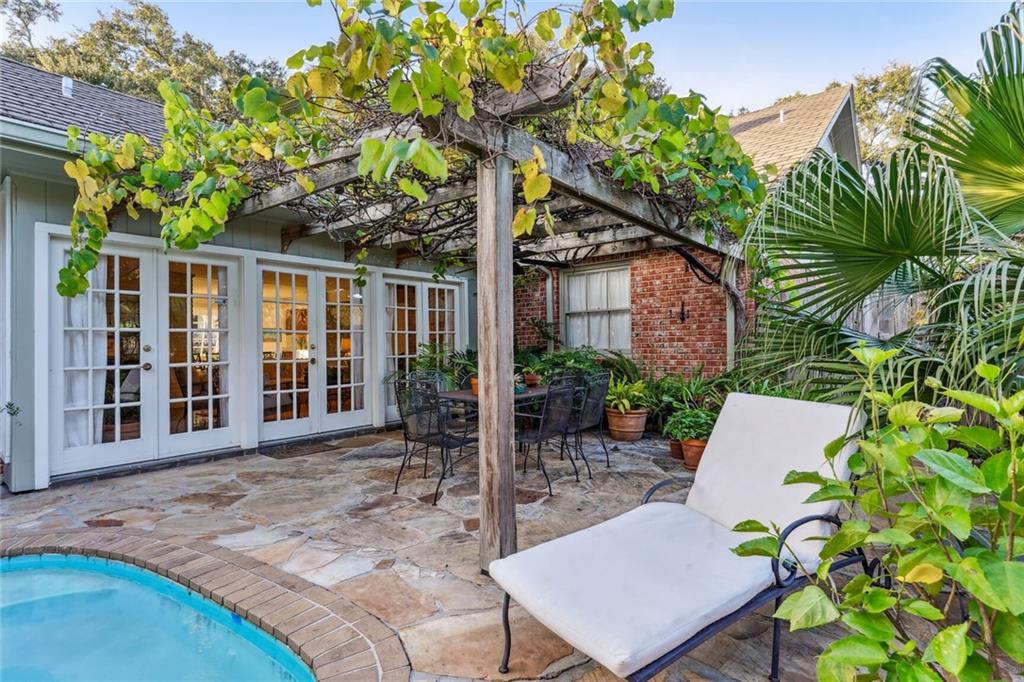 1400 AVIATORS Street