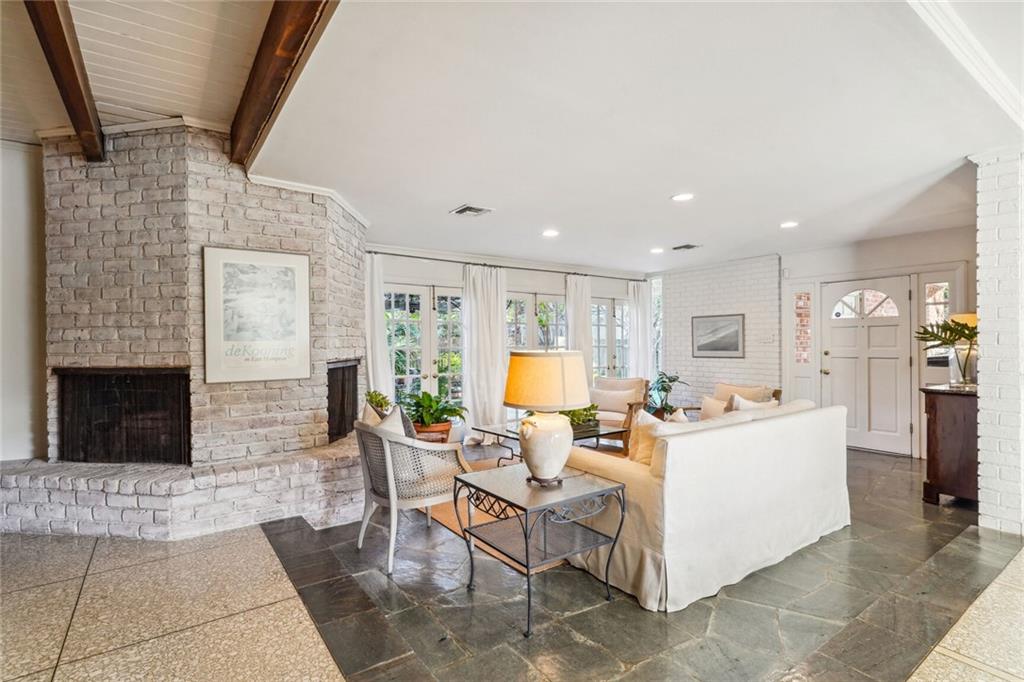 1400 AVIATORS Street