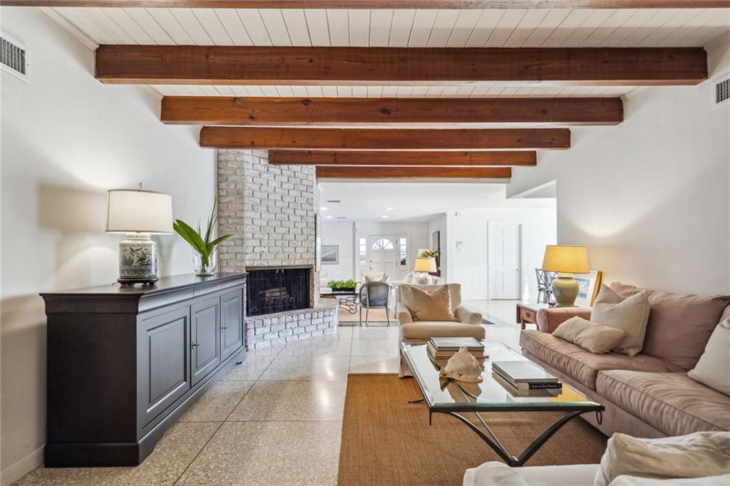 1400 AVIATORS Street