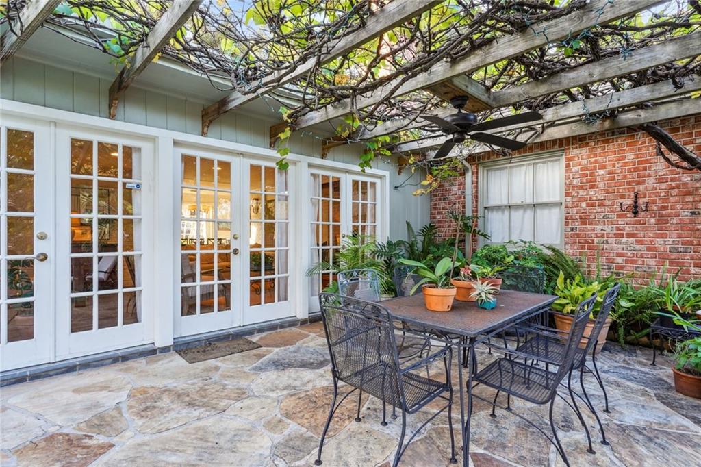 1400 AVIATORS Street