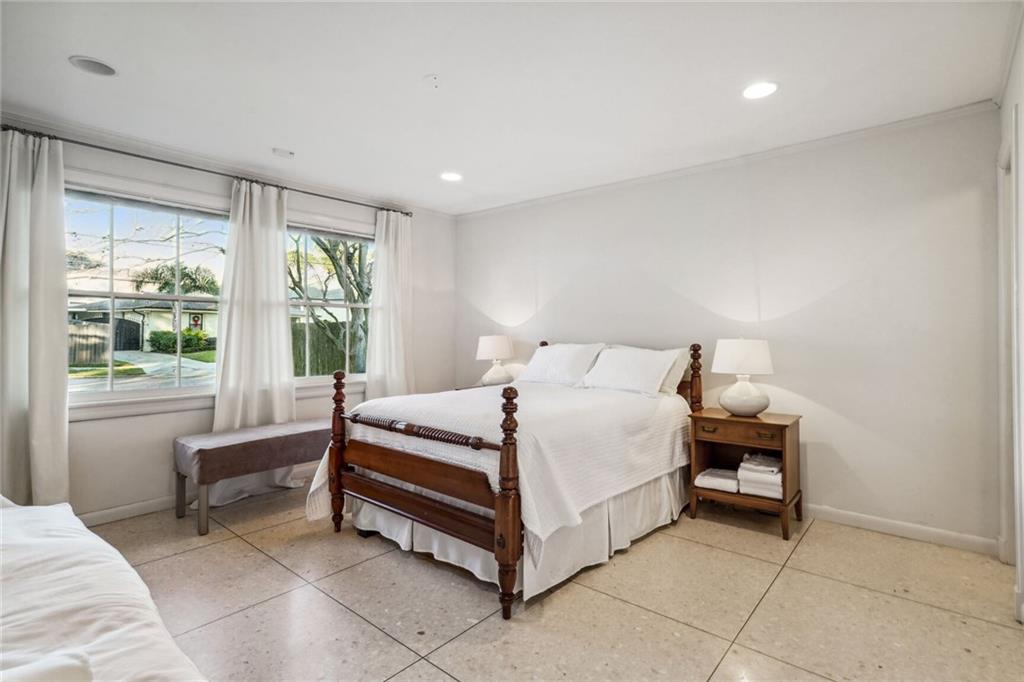 1400 AVIATORS Street