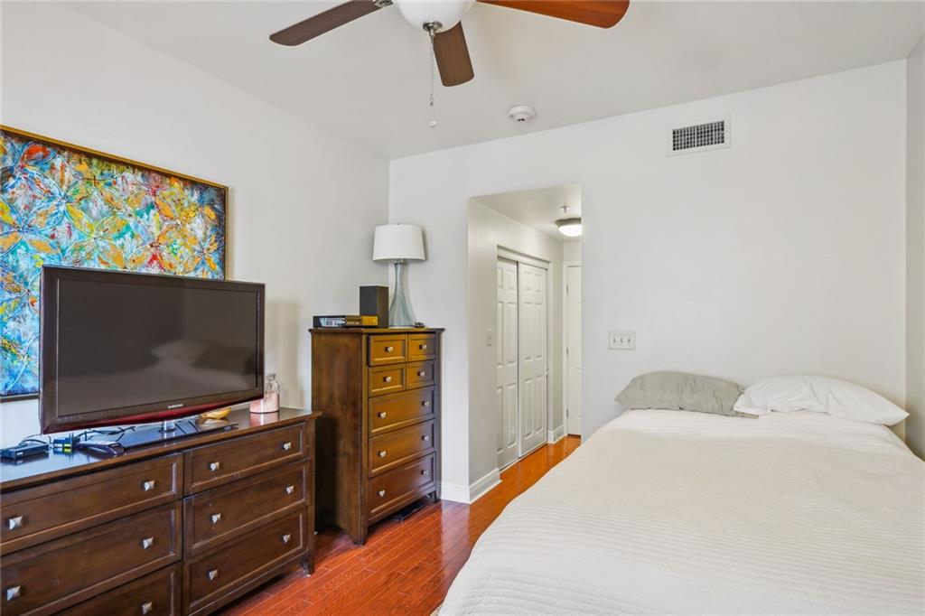 3201 CARONDELET Street 202