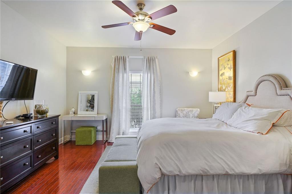 3201 CARONDELET Street 202