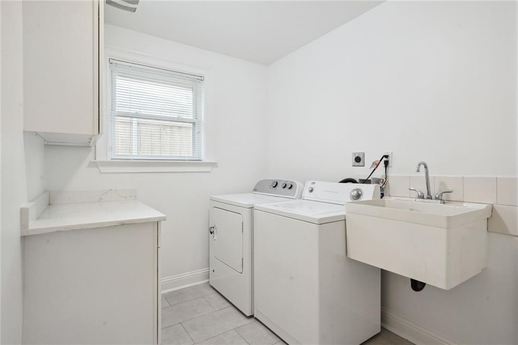 6115 LOUIS XIV Street