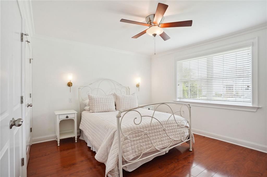 6115 LOUIS XIV Street