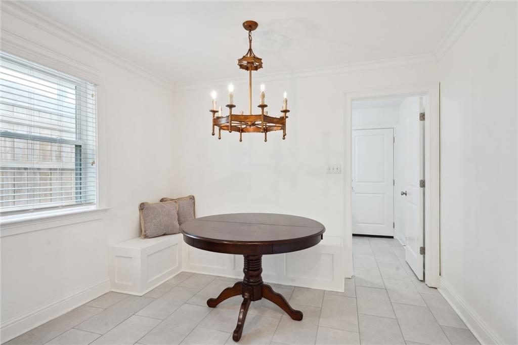 6115 LOUIS XIV Street