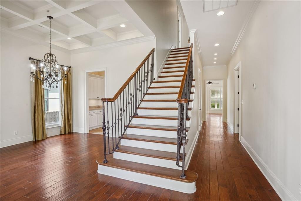 6149 LOUISVILLE Street