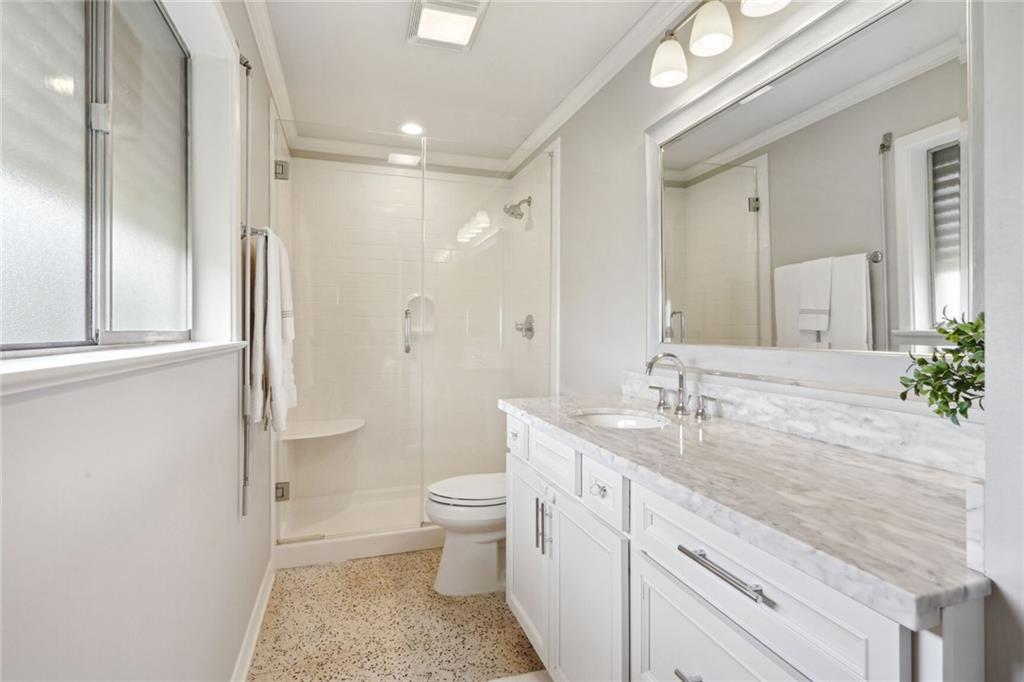 3100 METAIRIE HEIGHTS Avenue