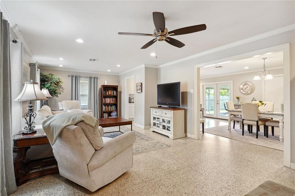 3100 METAIRIE HEIGHTS Avenue