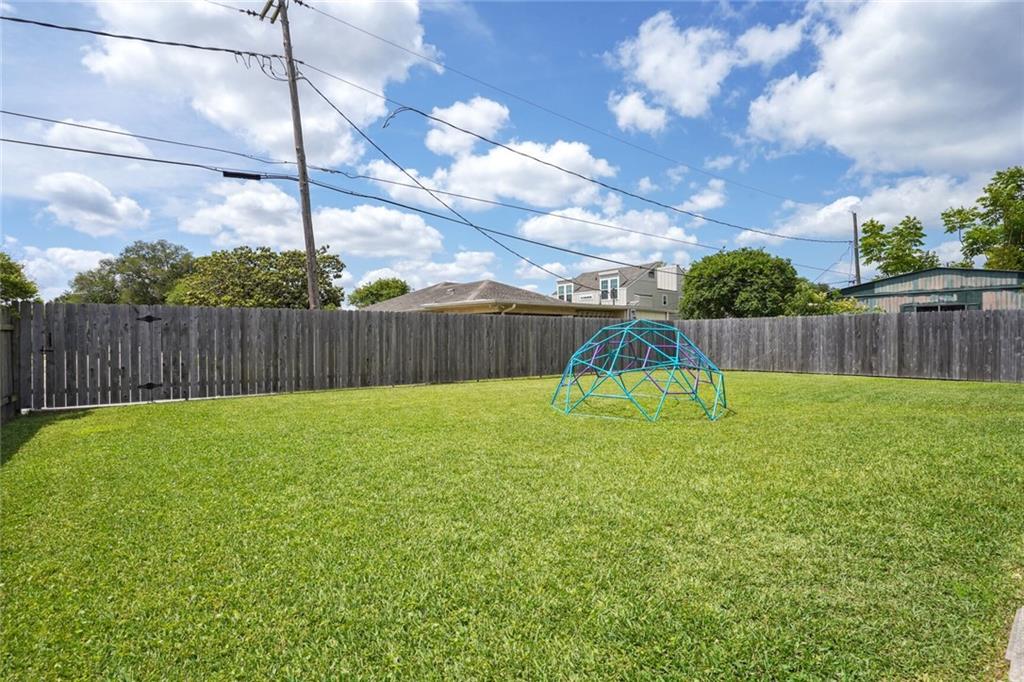 3100 METAIRIE HEIGHTS Avenue