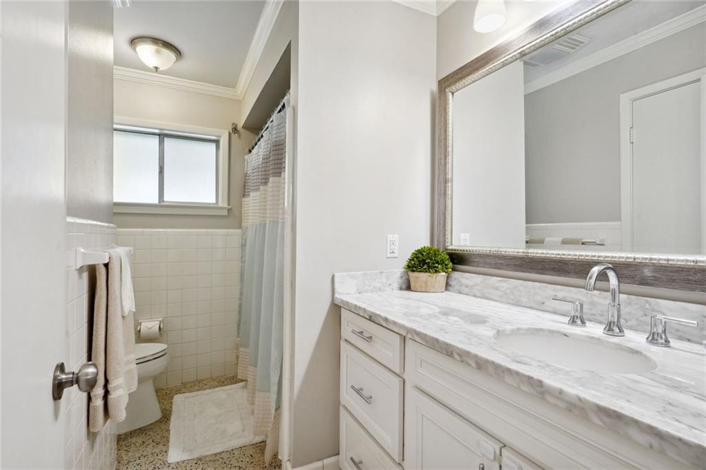 3100 METAIRIE HEIGHTS Avenue