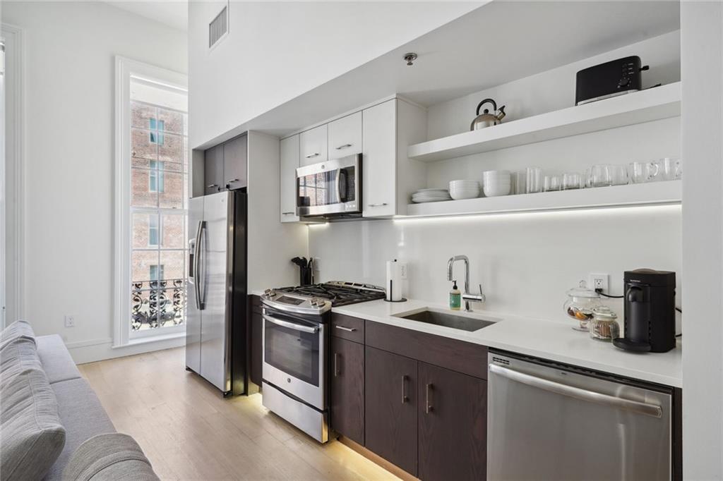 516 NATCHEZ Street 201