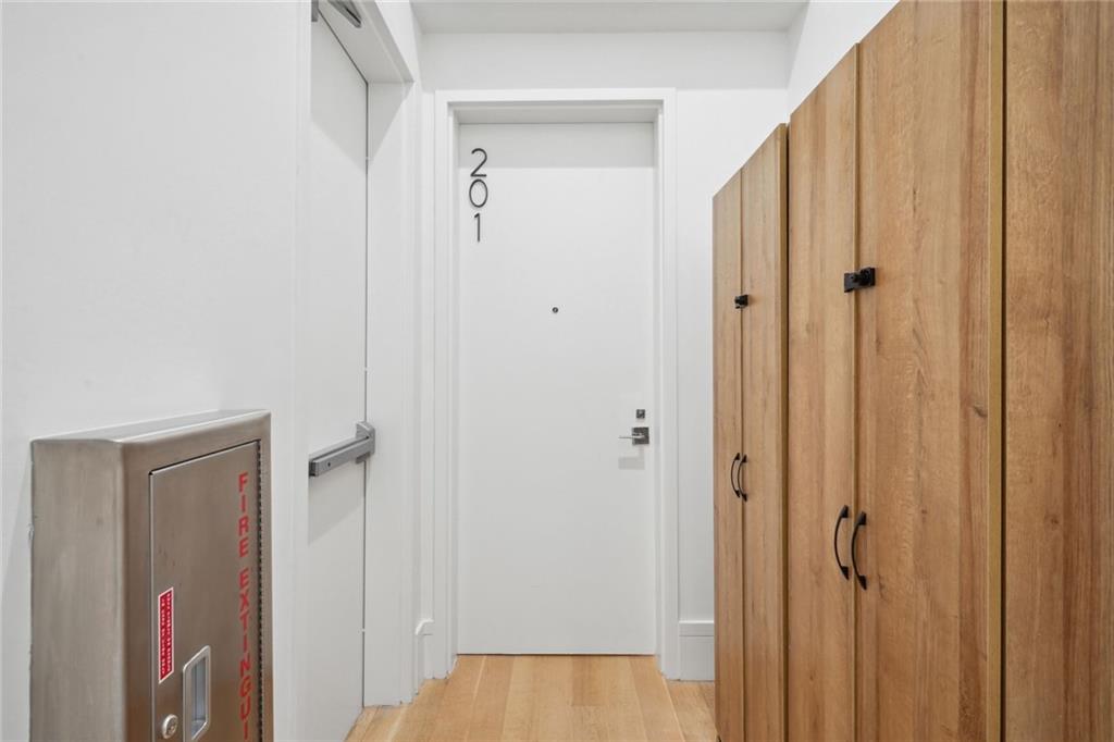 516 NATCHEZ Street 201