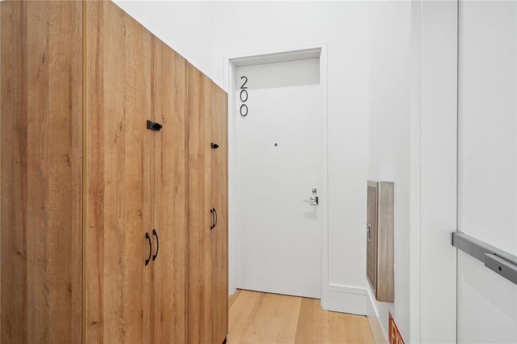 516 NATCHEZ Street 200