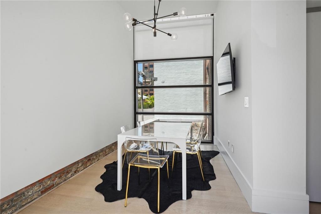 516 NATCHEZ Street 200