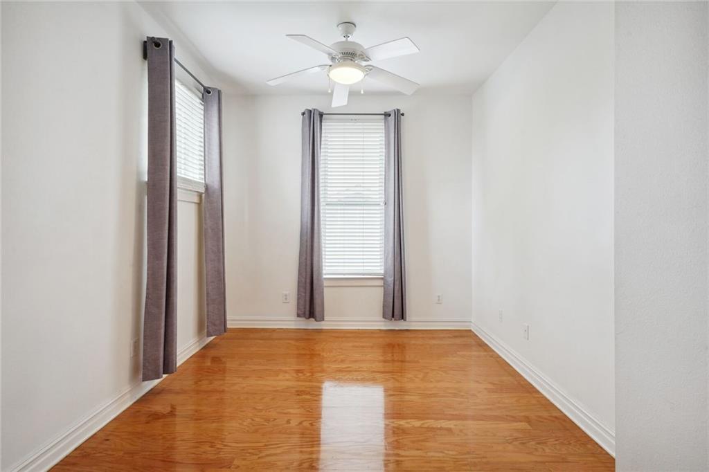 1213 MANDOLIN Street