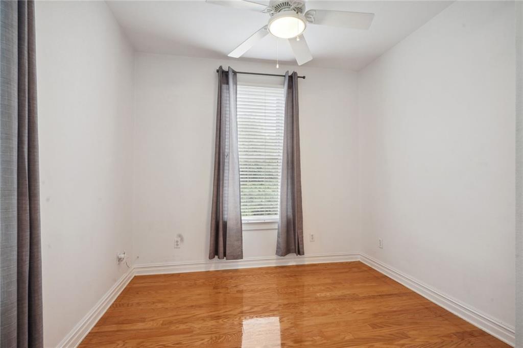 1213 MANDOLIN Street