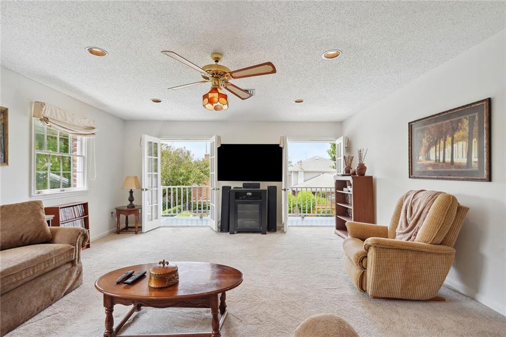 4632 SOUTHSHORE Drive