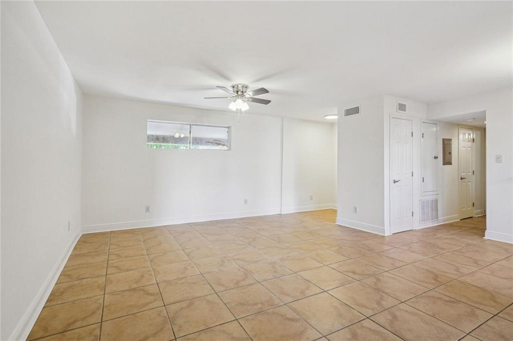 318 LAKE MARINA Avenue 113