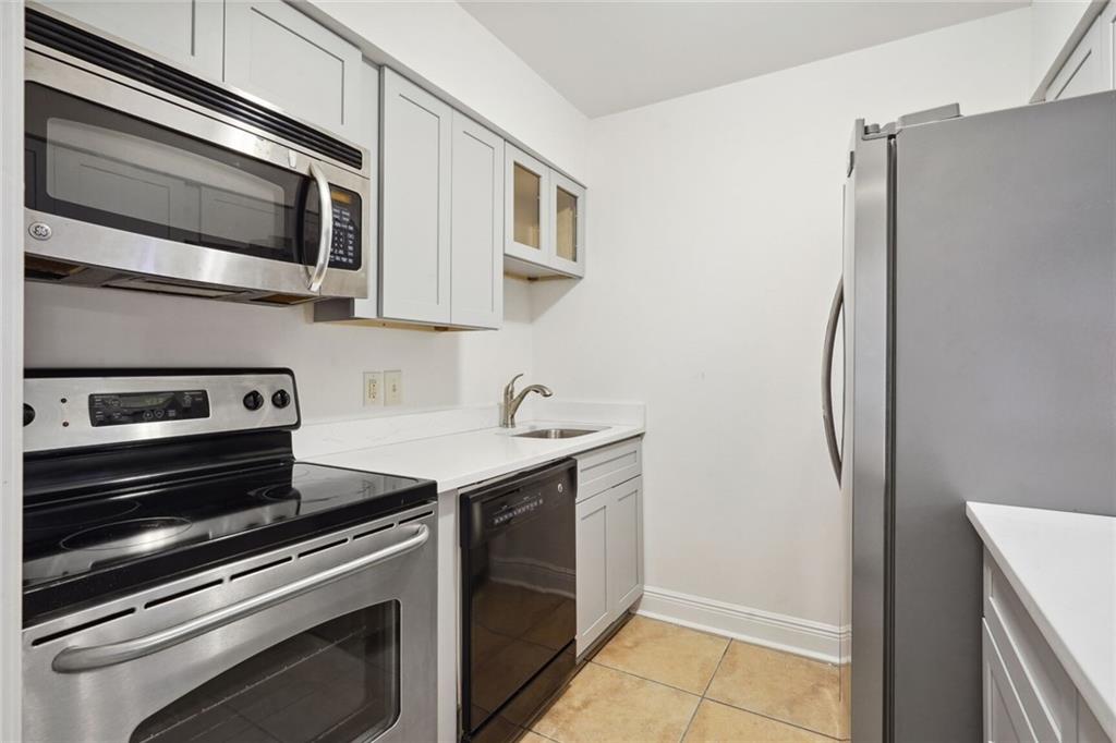 318 LAKE MARINA Avenue 113