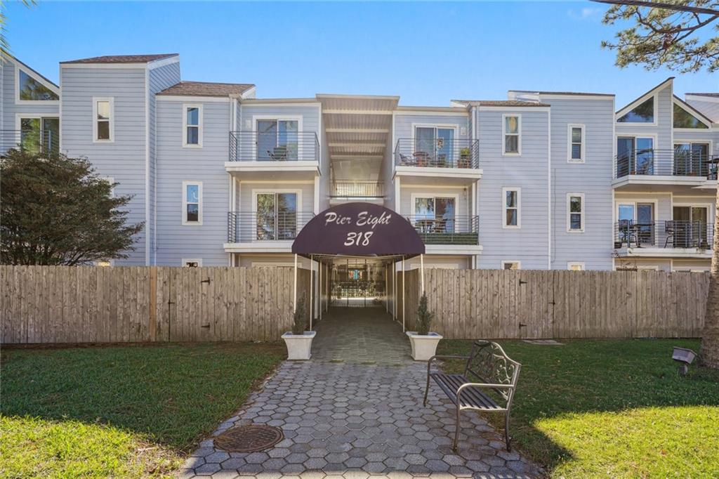 318 LAKE MARINA Avenue 113