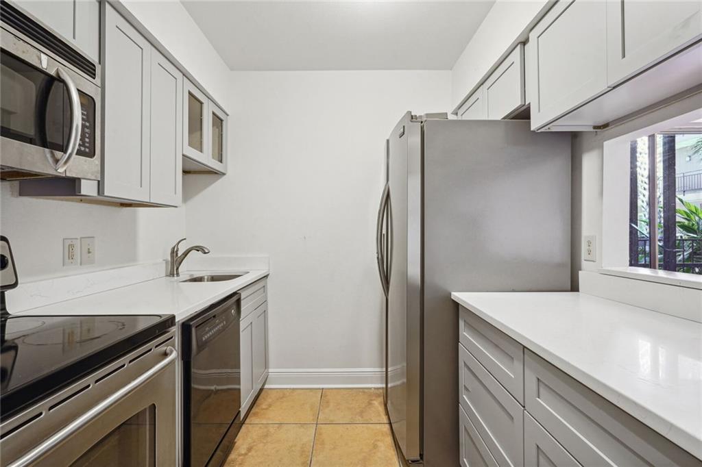 318 LAKE MARINA Avenue 113