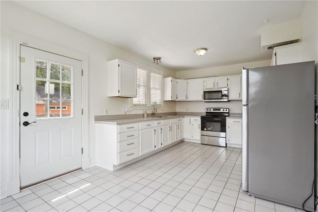 6611 CANAL Boulevard