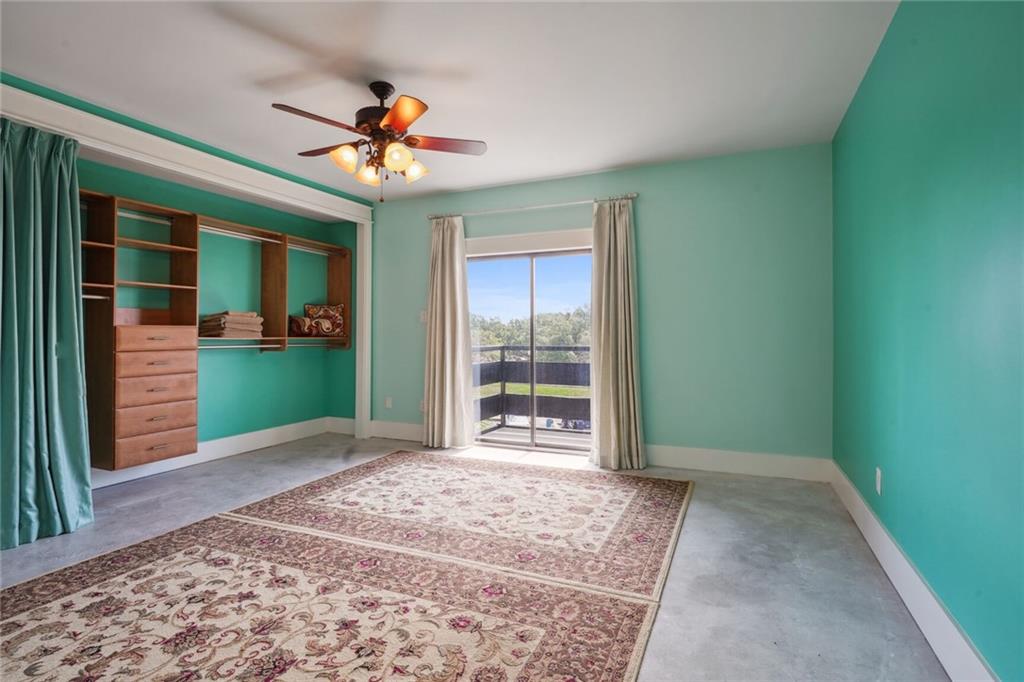 7300 LAKESHORE Drive 7