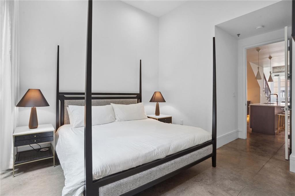 516 NATCHEZ Street 100