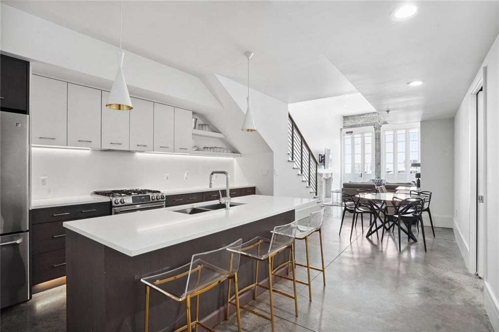 516 NATCHEZ Street 100