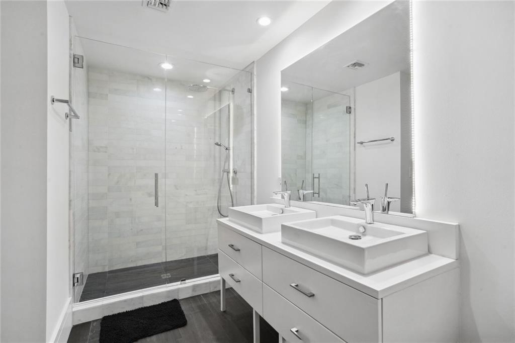 516 NATCHEZ Street 100