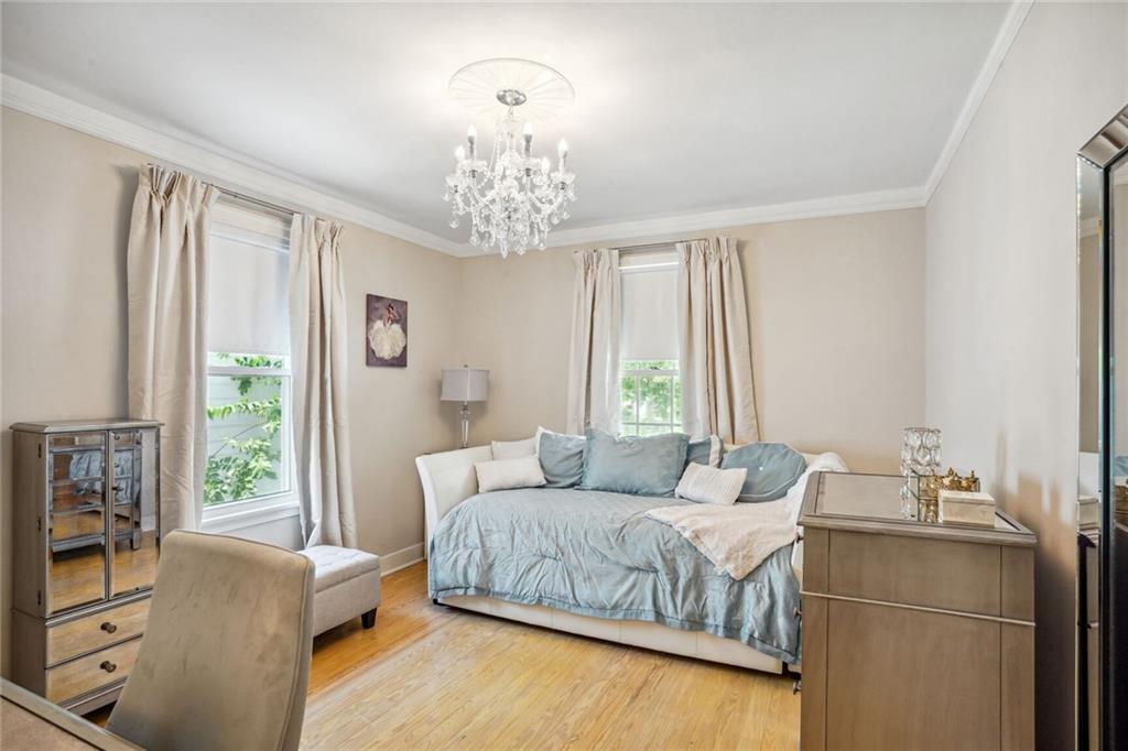 6079 LOUISVILLE Street