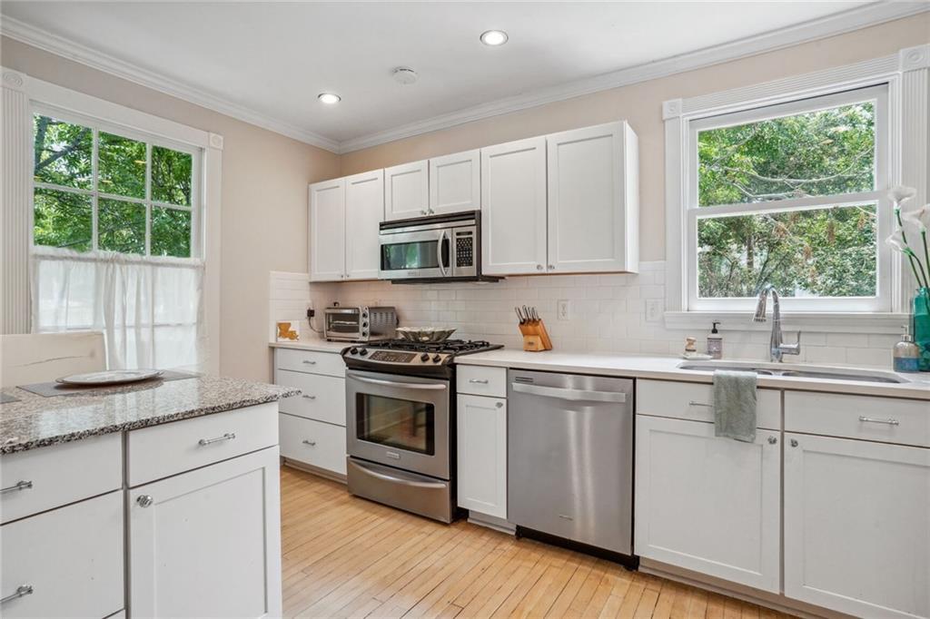 6079 LOUISVILLE Street