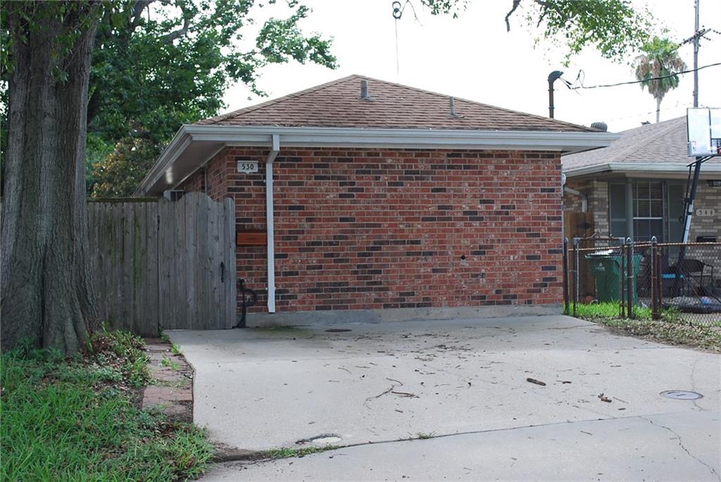 530 FOCIS Street