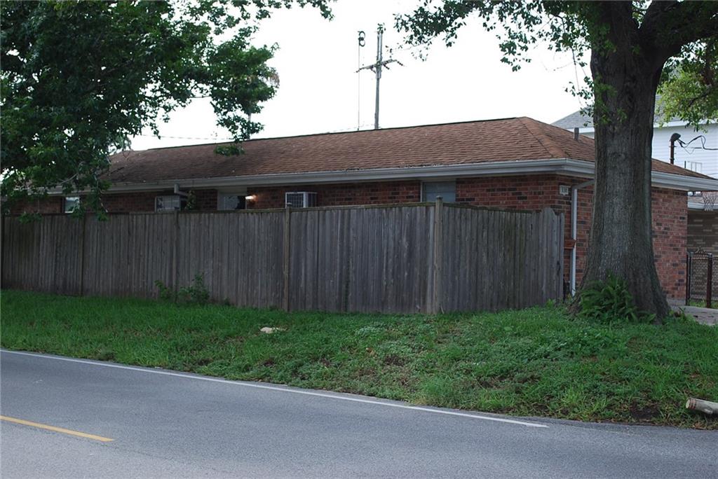 530 FOCIS Street