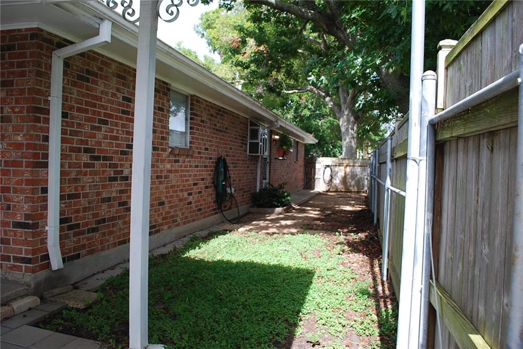 530 FOCIS Street