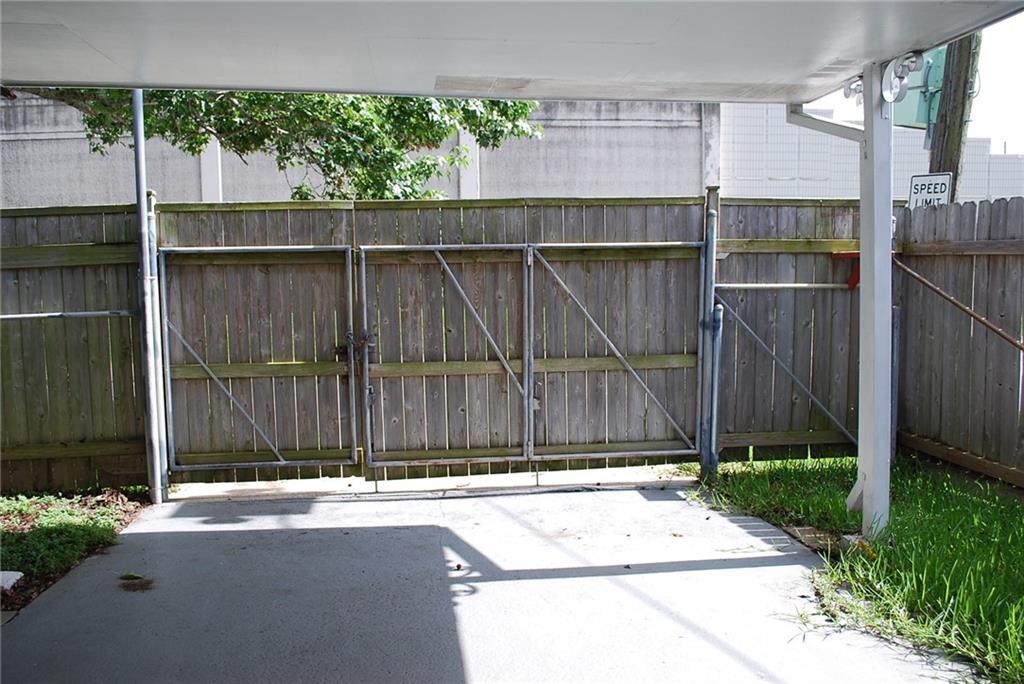 530 FOCIS Street