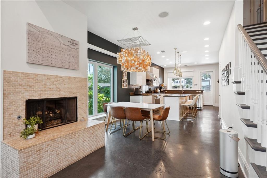 5871 GENERAL DIAZ Street