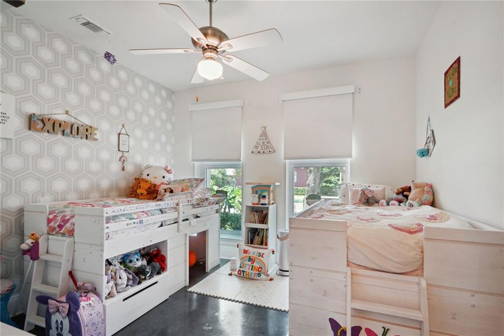 5871 GENERAL DIAZ Street