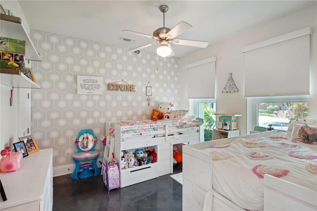 5871 GENERAL DIAZ Street