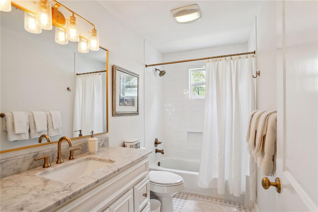 5839 ARGONNE Boulevard