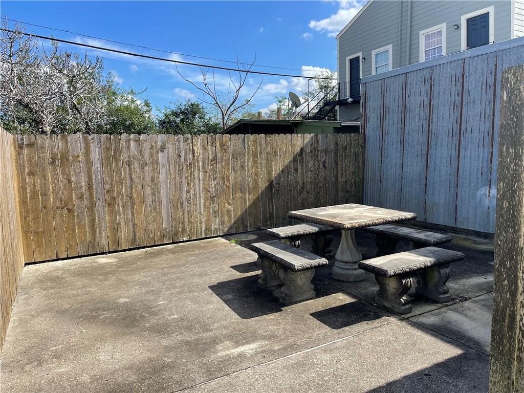 1570 MAGAZINE Street A