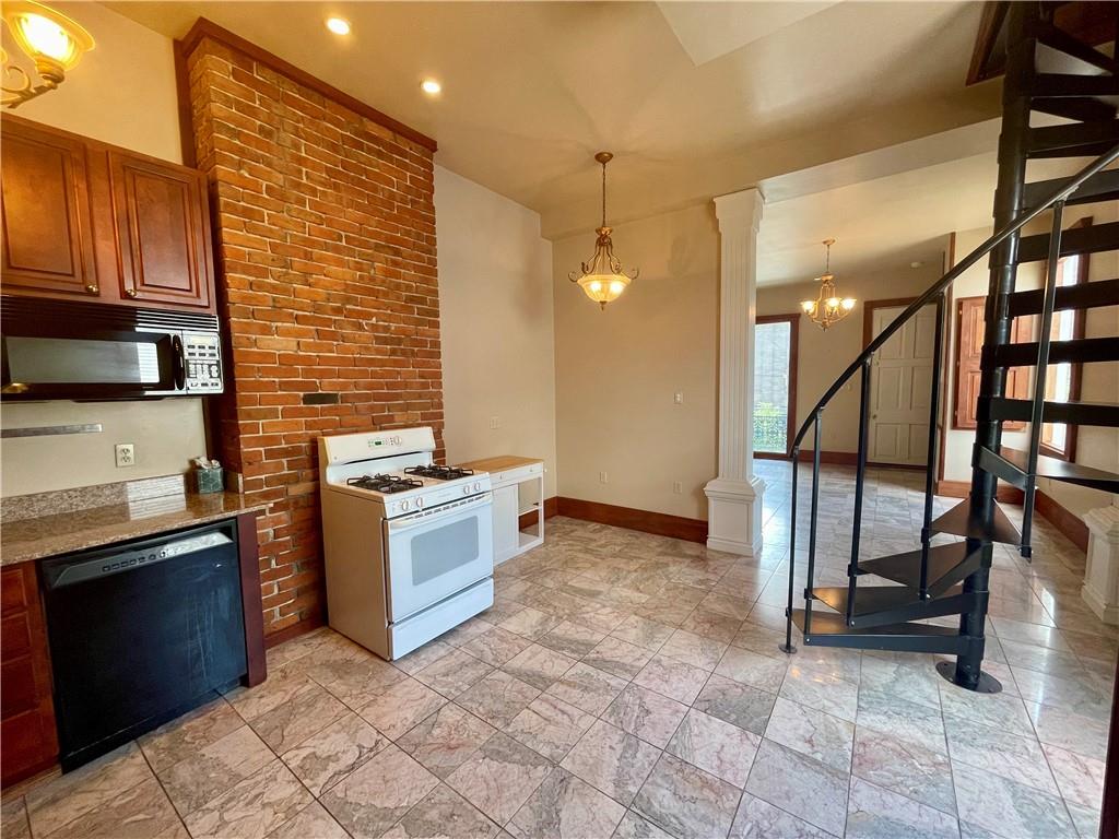 1570 MAGAZINE Street A