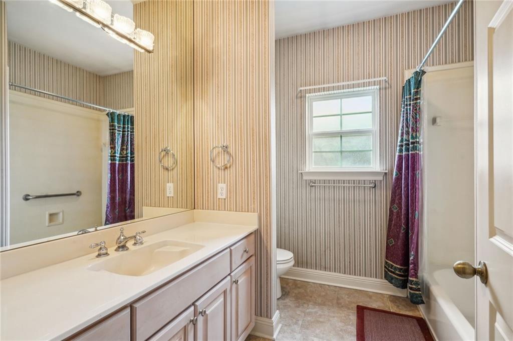 2733 METAIRIE HEIGHTS Avenue